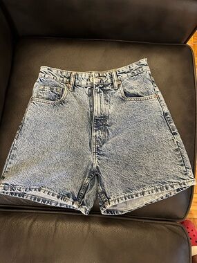 Zara Mom Denim Shorts – Size 4 | 100% Cotton